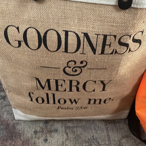 Vacation 🆙 - Picture 3 of 15